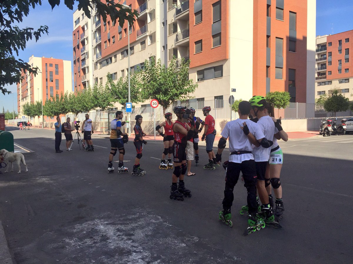 En la I Carrera de Patinaje Fiestas de Espinardo, con un fin solidario, ayudar a <a href="/ElCaminoDeRuben/">ElCaminoDeRuben</a> ¡ánimo pequeño! 💪