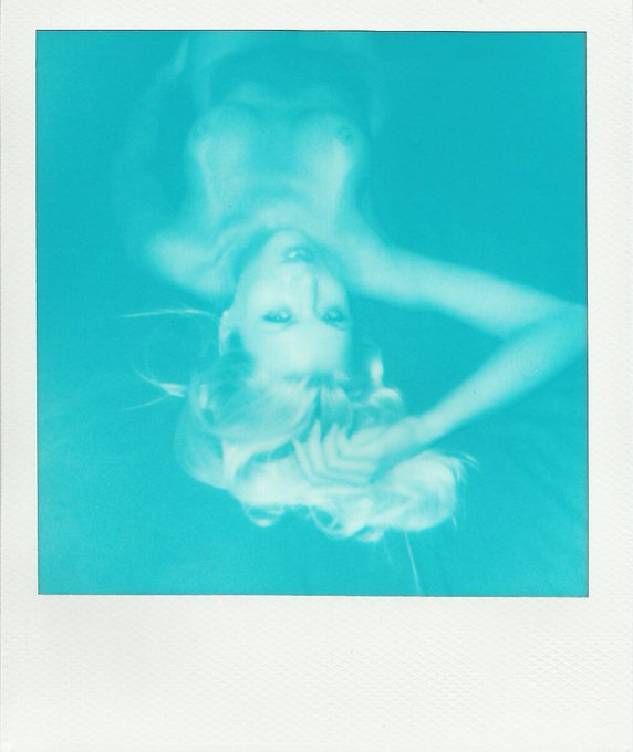 Great #polaroid pics by my friend @christofbuddystarr #LosAngeles #USA https://t.co/1lwmwz84E4<a href="/tag/polaroid"class="tags">#polaroid</a><a class="tags" target="_blank" title="On Twitter" href="/?out=eyJ0eXAiOiJKV1QiLCJhbGciOiJIUzUxMiJ9.eyJpYXQiOjE3MjEyNjg3ODcsImlzcyI6InR3cG9ybnN0YXJzLmNvbSIsIm5iZiI6MTcyMTI2ODc4NywiZXhwIjoxNzUyODA0Nzg3LCJyZWRpcmVjdF91cmwiOiJodHRwczovL3R3aXR0ZXIuY29tL2NocmlzdG9mYnVkZHlzdGFyciJ9.y-1a_EN9vTmdbJeCRLdxQNBuGcpEnRnzNDID6V1lfDr0Ra2DAM8tzcwoWI0kjAPZpy9LGaswcdAplnoAdIiY-w">@christofbuddystarr</a><a href="/tag/losangeles"class="tags"><span>#losangeles</span></a><a href="/tag/usa"class="tags"><span>#usa</span></a>