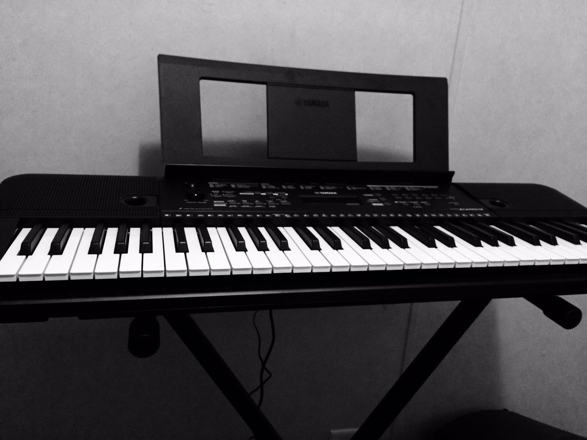 NathanSanders_'s tweet photo. In #thelab working. #Musicianlife #2016Grind https://t.co/Hhjf6a7r7t
