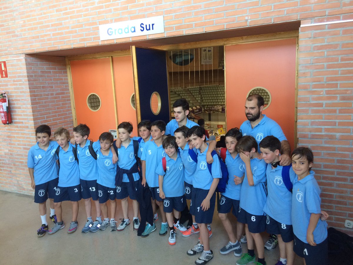 ClubPilaristas's tweet photo. @ClubPilaristas 4 - @RealOviedo 6. ¡Lo tuvimos! Orgullosos de este equipo. #VamosPilaristas https://t.co/oy6Ymp1qC0