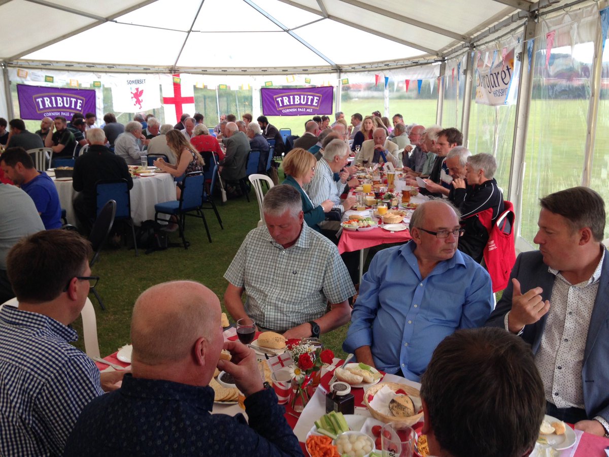 Dr_DeanAllen's tweet photo. Thanks to everyone at @MineheadCricket for a super evening celebrating West Somerset sport! @nolli15 @alfonsothomas https://t.co/hBLtlxLNQu