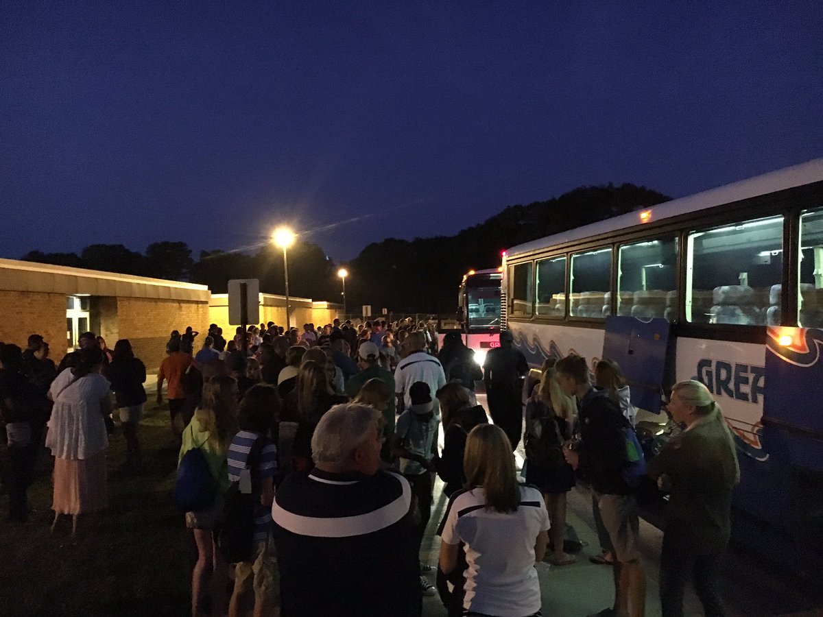 msms_sailors's tweet photo. DC, here we come!! @msms_sailors #MSMSDC2016 https://t.co/9P1vOcs87j