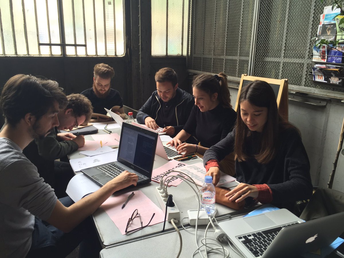 pointypo's tweet photo. En direct du workshop #fontfonkfork @velvetype https://t.co/gatYODDE8X