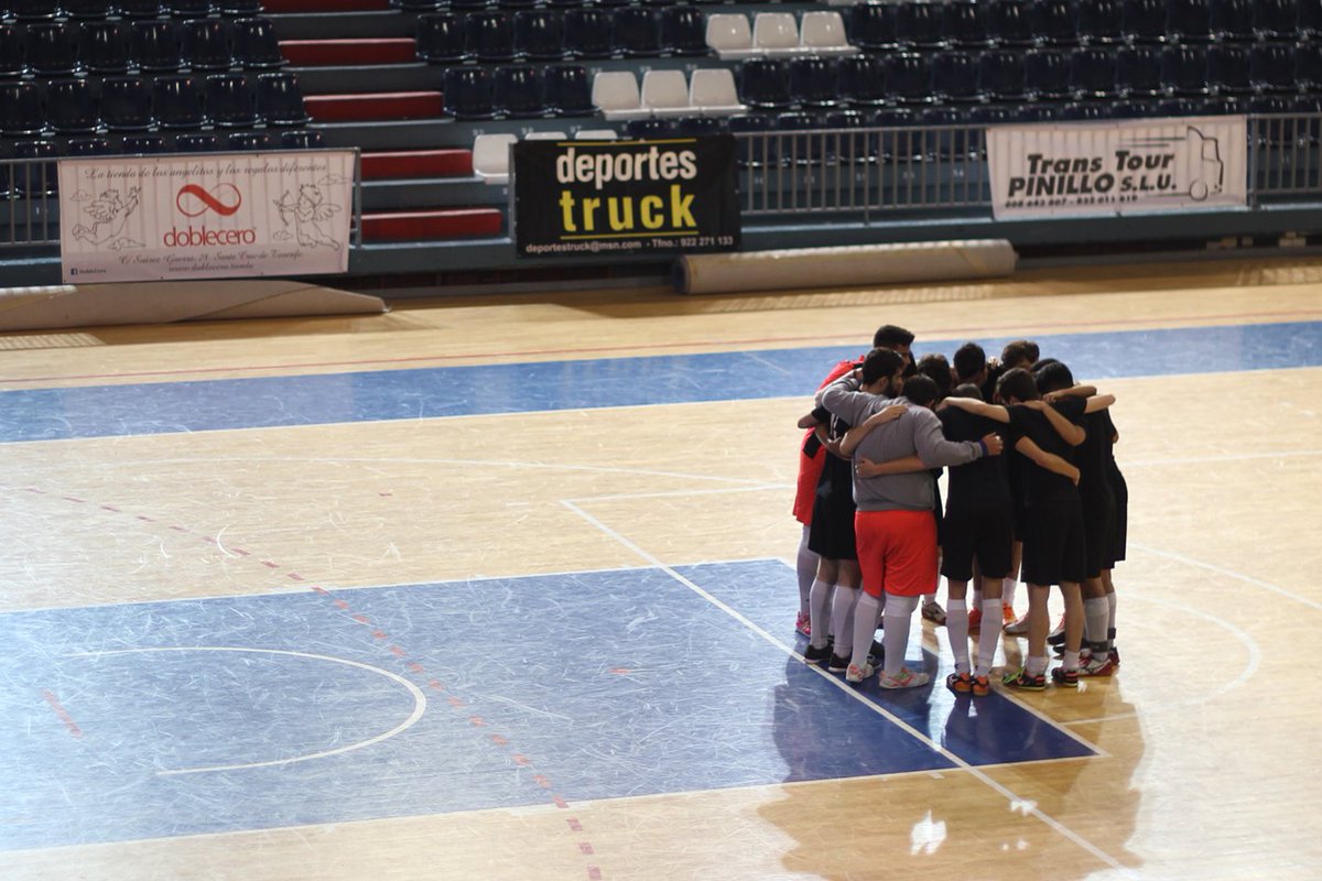 IberiaToscal's tweet photo. Las imágenes del China Igueste - @IberiaToscal en: https://t.co/IG1ZT1bUSq
#FinalCopaFTF Juvenil https://t.co/jMNiFnCjBn