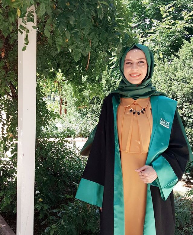 Ekibimizin en zarif üyesi Z. Sena Konuklar'a mezuniyet sonrası hayatında da güzellikler diliyoruz! 🎓 <a href="/zeynepkonuklar/">zeynep sena konuklar</a>