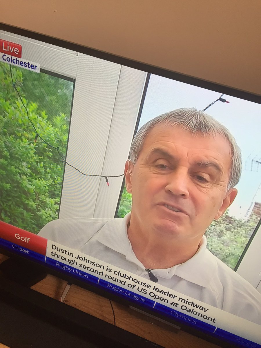 Jayme_1982's tweet photo. @SkySportsNewsHQ Has Peter Shilton still got his Christmas lights up??? https://t.co/2lZWfasJJ8