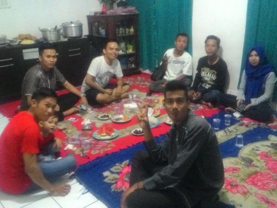 Bukber Rezpector Paser <a href="/Fade2Black_rap/">Fade2Black</a>