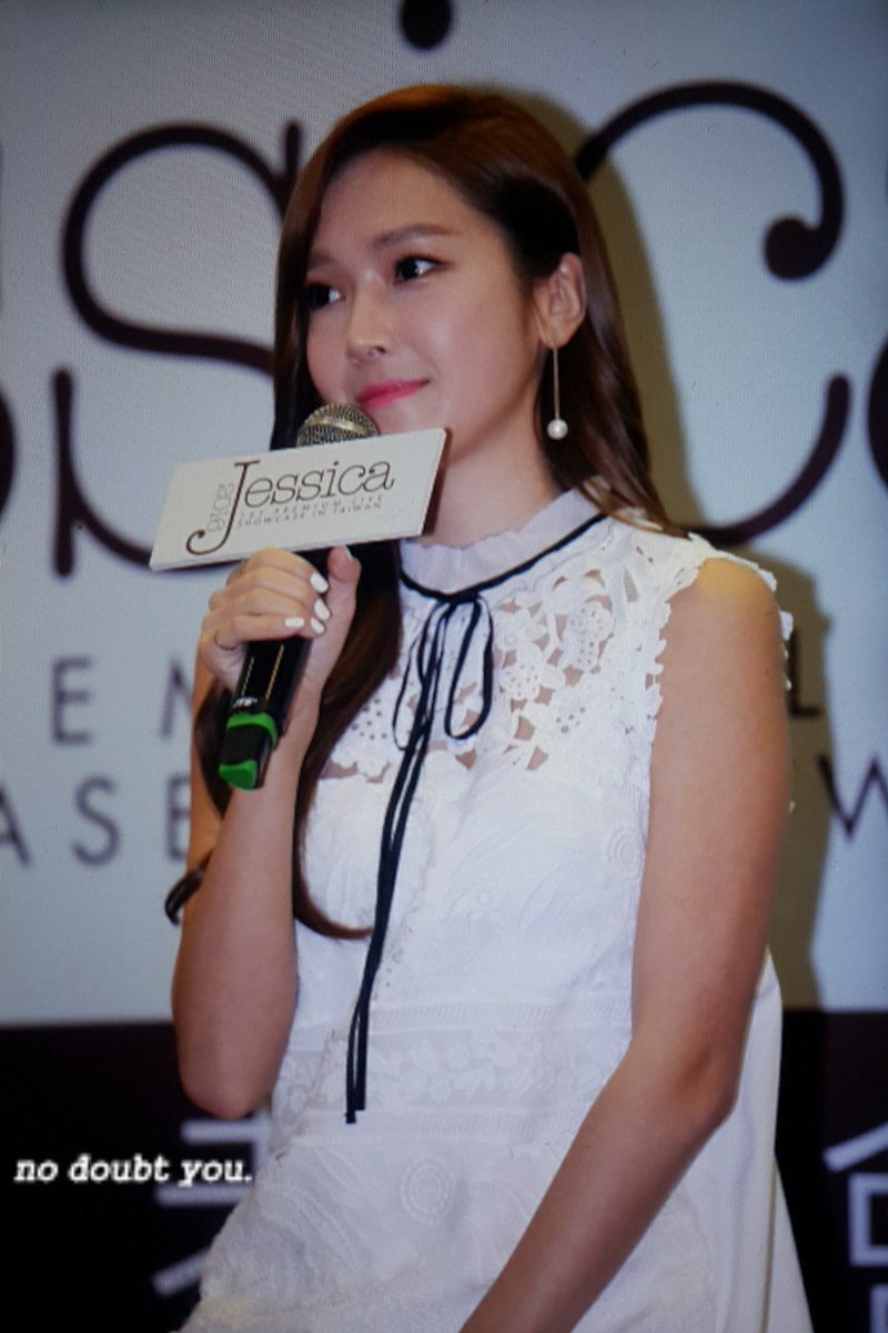 [PIC][18-06-2016]Jessica tham dự “Jessica 1St Premium Live Showcase In TAIWAN” vào tối nay ClOlGYCVAAAqbLq