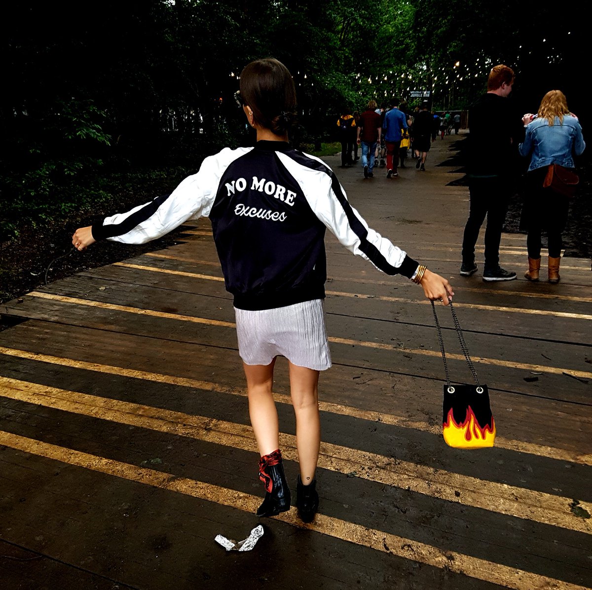 Just dance dance dance <a href="/Bershka/">BERSHKA</a> #bershkafestivaltour #bestkeptsecret