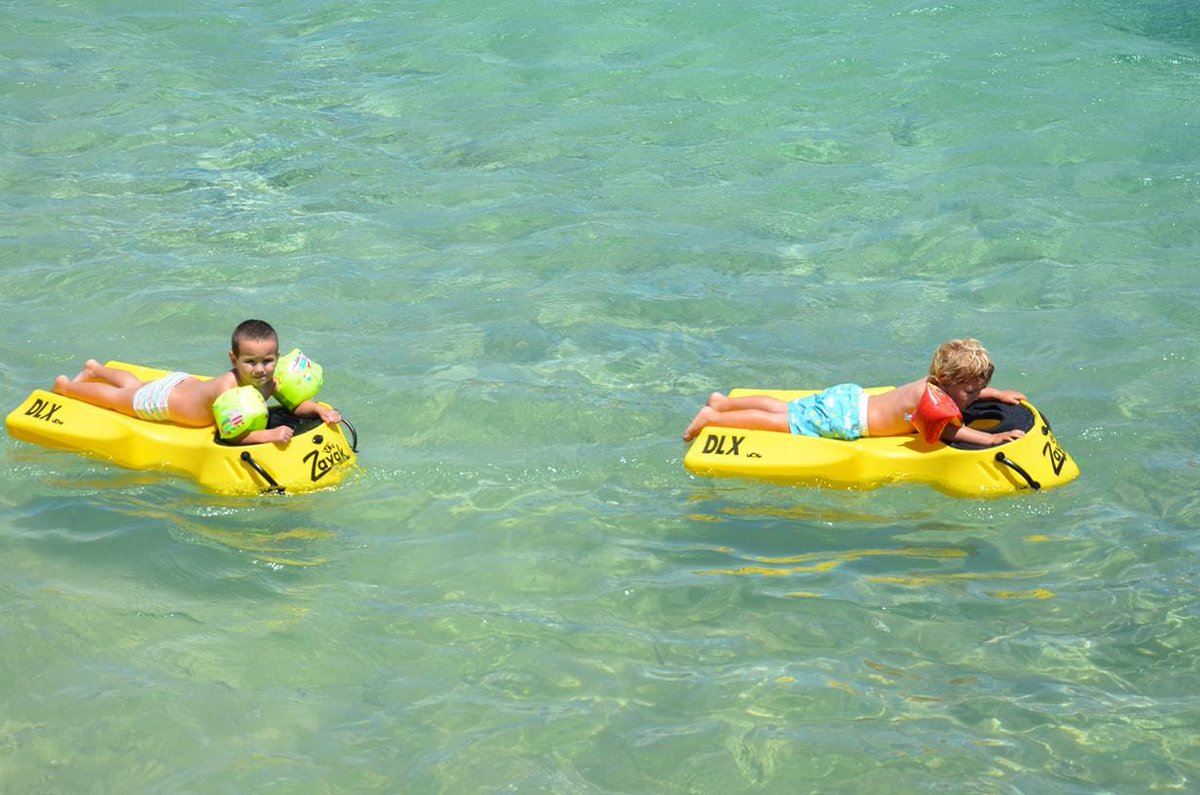 nativedivingLZ's tweet photo. Holiday with kids in #Lanzarote? What about a different, natural way of fun? https://t.co/I5FiEq0KbE https://t.co/rAy0bKuD3i