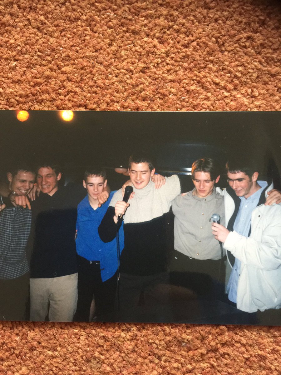 laing_grant's tweet photo. Found this at ma mums @T0MCO @Blancheyboy81 #90'sboyband https://t.co/T48GSaseDZ