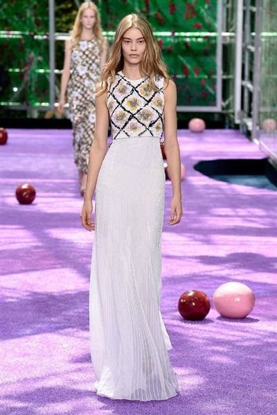 mcgt007's tweet photo. Dior 2016 spring collection https://t.co/IscMHPdLLO