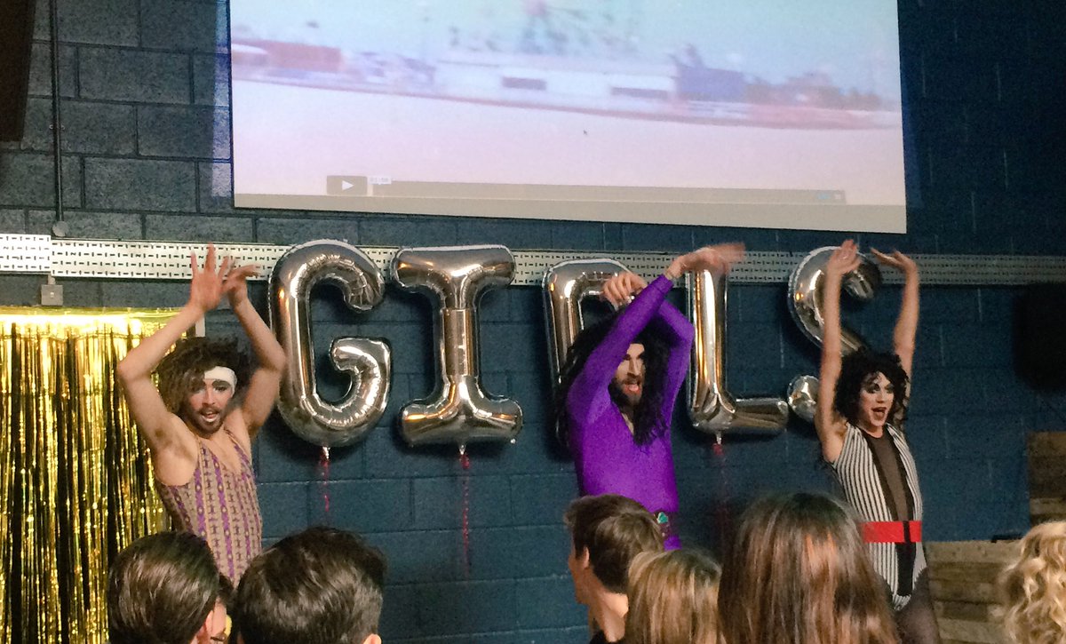 Hair of the dog Drag Brunch this morning <a href="/Hotdogbrunch/">Hairofthedogbrunch</a> #sideofsausage.