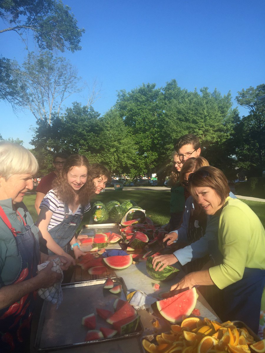 LYOers hard at work for the Spirit of Gettysburg 5k! (at <a href="/gettsem/">Gettysburg Seminary</a> in Gettysburg, PA) swarmapp.com/c/jW8MgubA7Jf