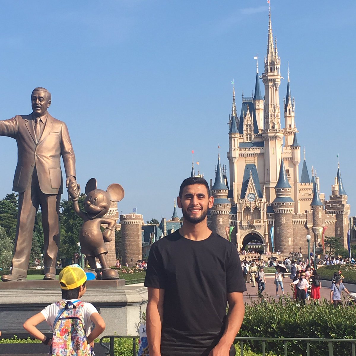 GhoulamFaouzi's tweet image. En direct de Tokyo Disney resort. Bon ramadan à tous et que dieu vous guide