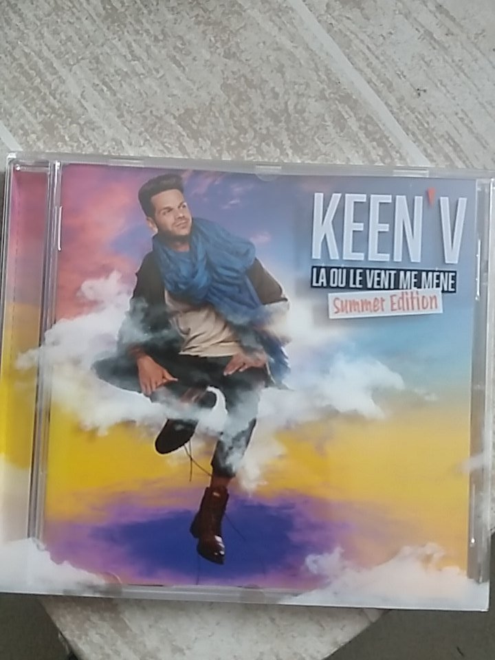 gaelle20102010's tweet photo. #LOLVMMSummerEdition Vous avez fait un super boulot 💙 @Fab_V_ @KeenvOfficiel Vous vous etez bien trouvé 😘 #bilibili https://t.co/9enVmFHjcq