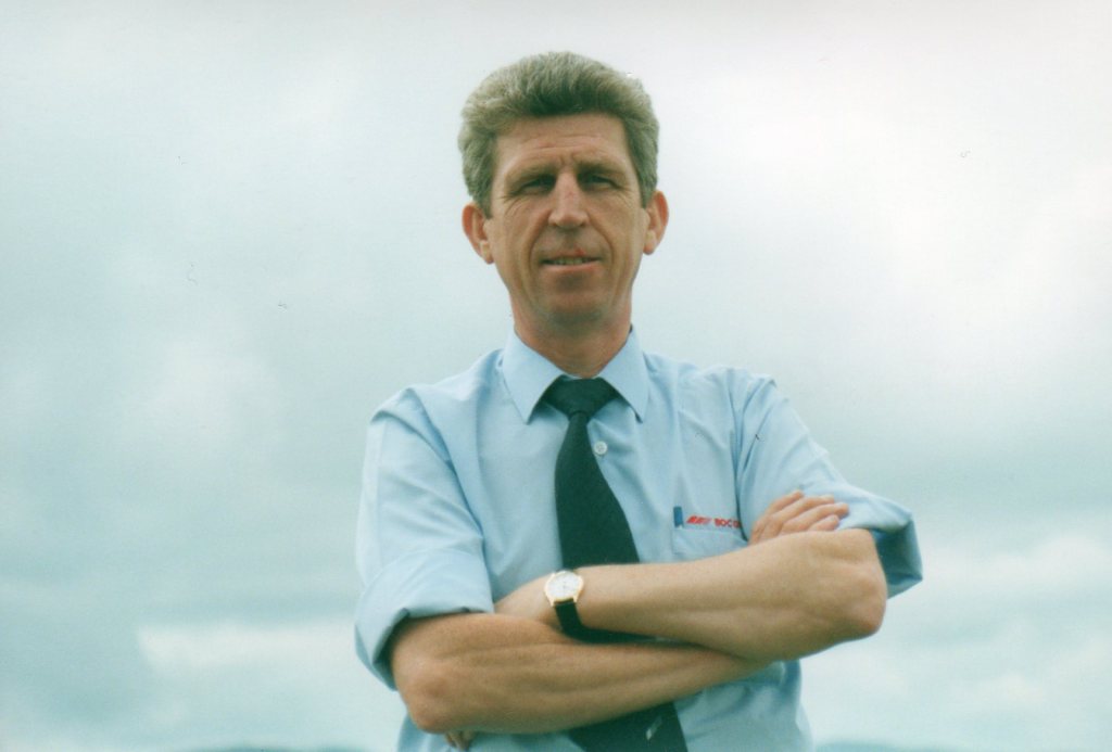 Blue Flash Challenge tweet media