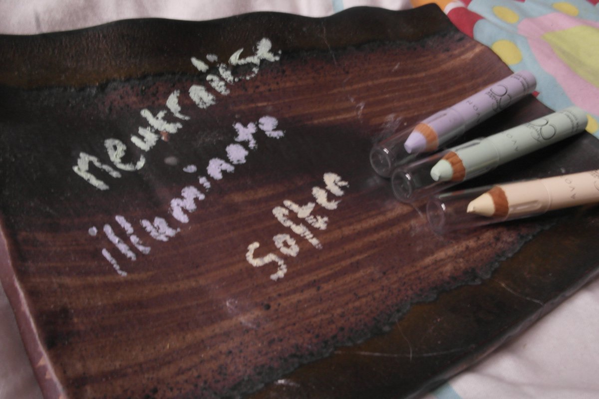 AltLifeModel's tweet photo. New Ideal Flawless CC concealer sticks Review https://t.co/TvnoTklqUg @AvonInsider @Avon_UK #bbloggers #beauty https://t.co/5nJEwk2Qew