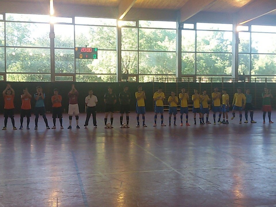 ADAlcorconFS's tweet photo. Comienza el partido salimos con @Cerezo10 @Cesitar_14 @daniboadilla @tuutii8 y @jmaviles7 ! #123Alcorcon https://t.co/41EMfHY6Hu