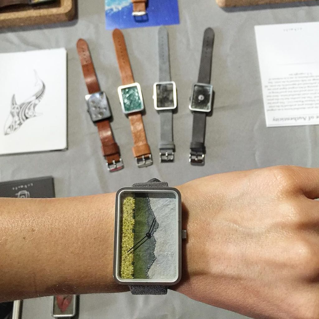 schmutzwatches's tweet photo. We're in Philly all day!! Come see us at the @thefranklinflea at @readingterminalmarket - … https://t.co/weLycEVzxU https://t.co/UvcKLFXZhn