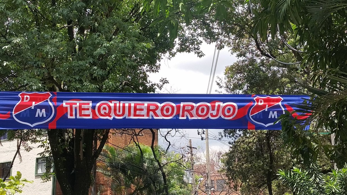 pejarami's tweet photo. @DIM_Oficial y asi esta la calle de mi barrio todos ilusionados #vamosxlasexta #contaconmigopoderoso #juntosxlasexta https://t.co/9b4fimOr6K