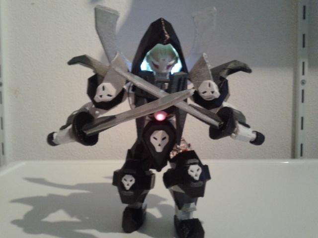 KMT82design's tweet photo. Posing #3dprinting #mecha #DIY #actionfigure #led #skull #model #robot #toys #design https://t.co/Wykse44orY