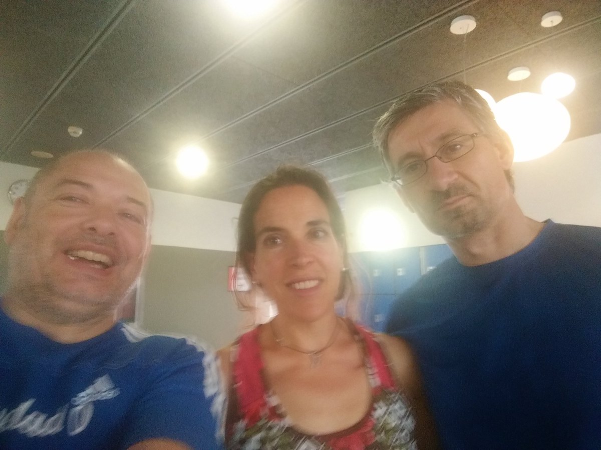 Electrobcnfit's tweet photo. Tarde cañera de GYM con @ArantxaSuau #silincode #HolmesPlace https://t.co/0IWmkLim2R