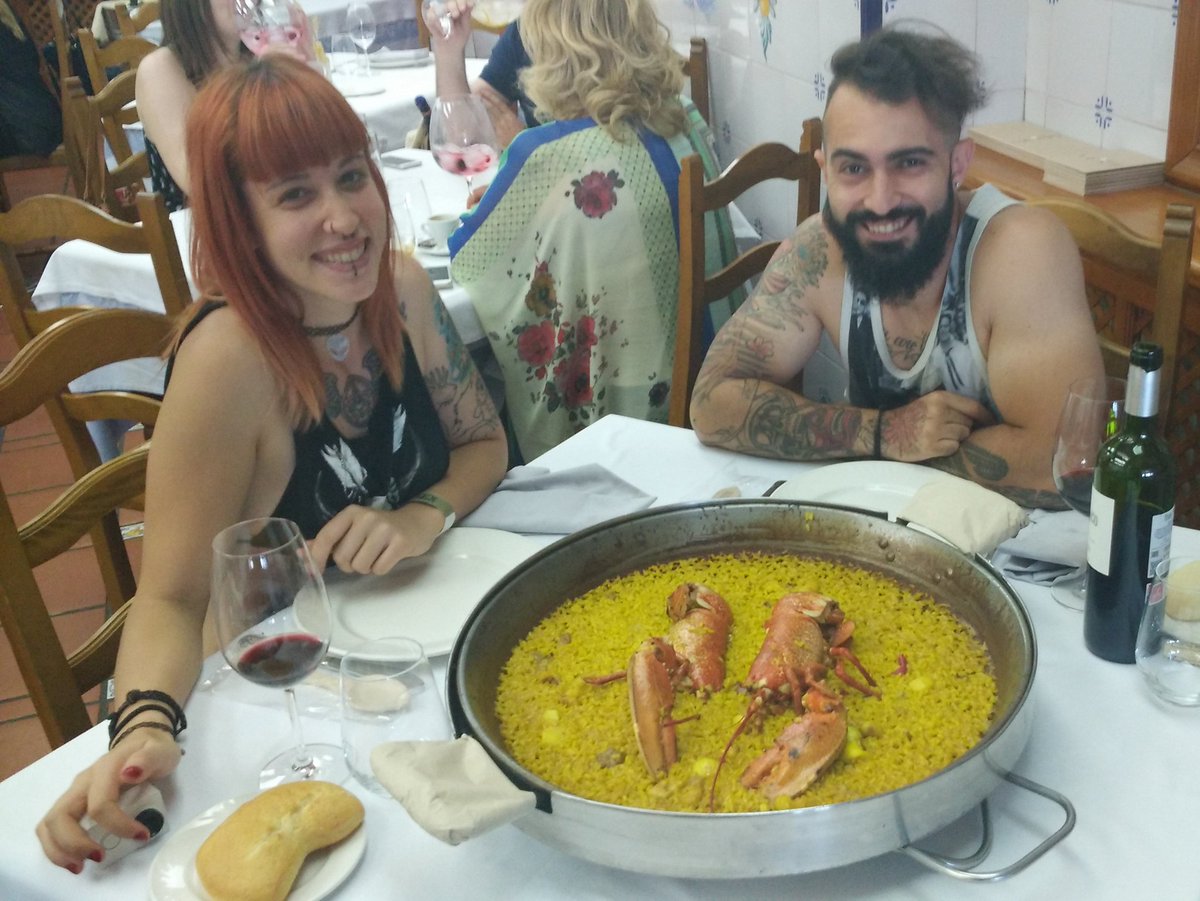 ₊˚⊹ᰔ Lilyan Red ᰔ⊹˚₊ (@_lilyan_) on Twitter photo A la rica #paella de bogavante en Valencia mientras vamos al <a href="/ValenciaSexFest/">ValenciaSexFestival</a> con <a href="/zayas_shows/">Miguel Zayas</a> xDDD A la rica #paella de bogavante en Valencia mientras vamos al <a href="/ValenciaSexFest/">ValenciaSexFestival</a> con <a href="/zayas_shows/">Miguel Zayas</a> xDDD