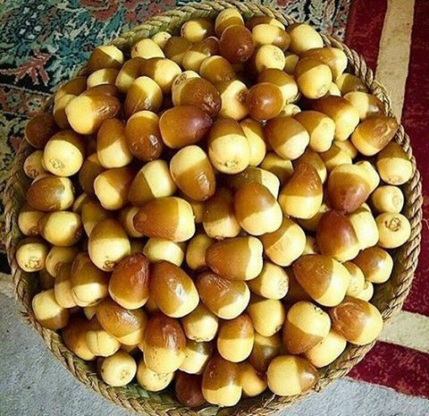 قال ﷺ:  من فطّر صائماً كان له مثل أجره  غير أنه
 لاينقص من أجر الصائم شيئا
#رمضان