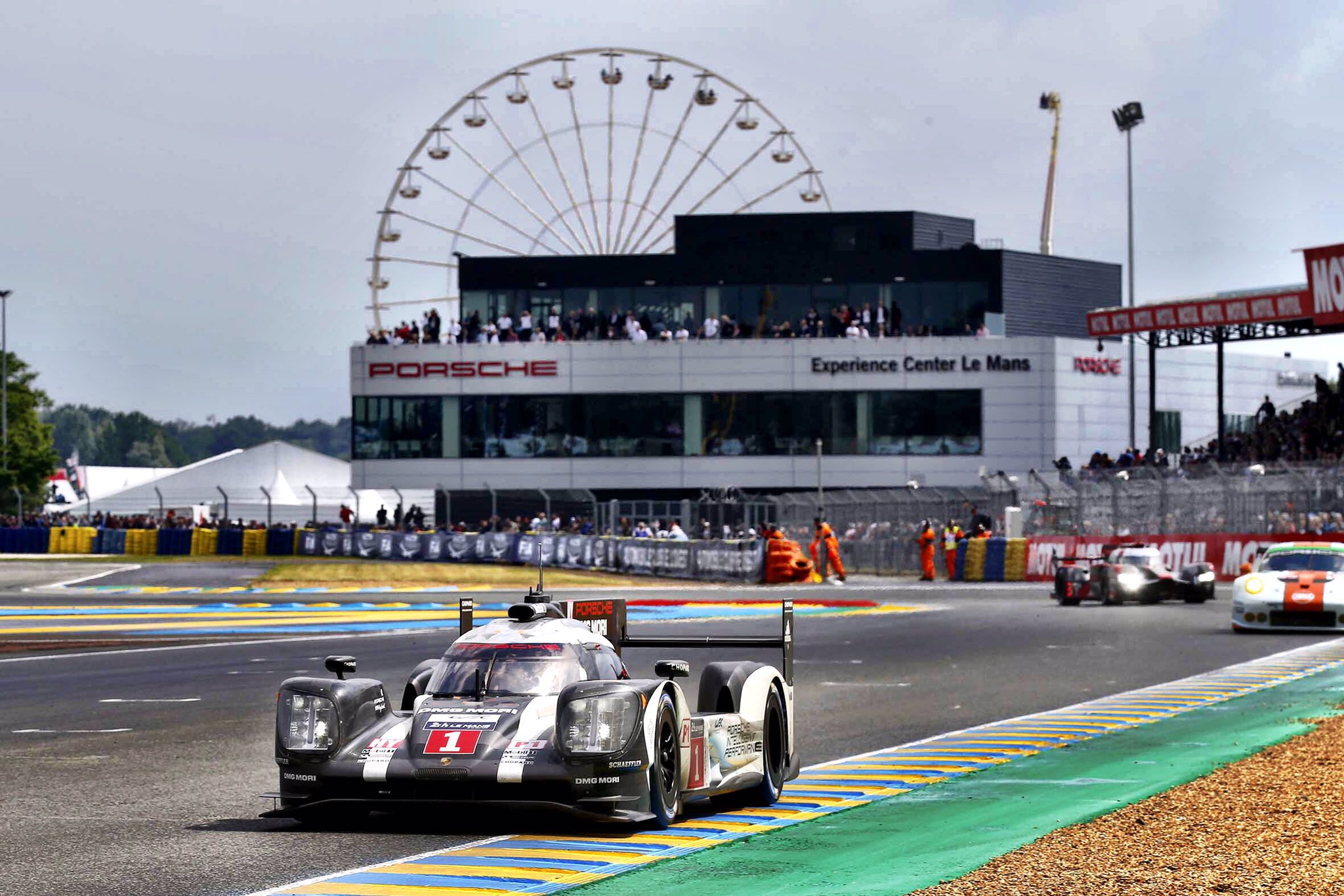 24 horas de Le Mans 2016 - Página 4 ClP60U9WYAEtSZ_