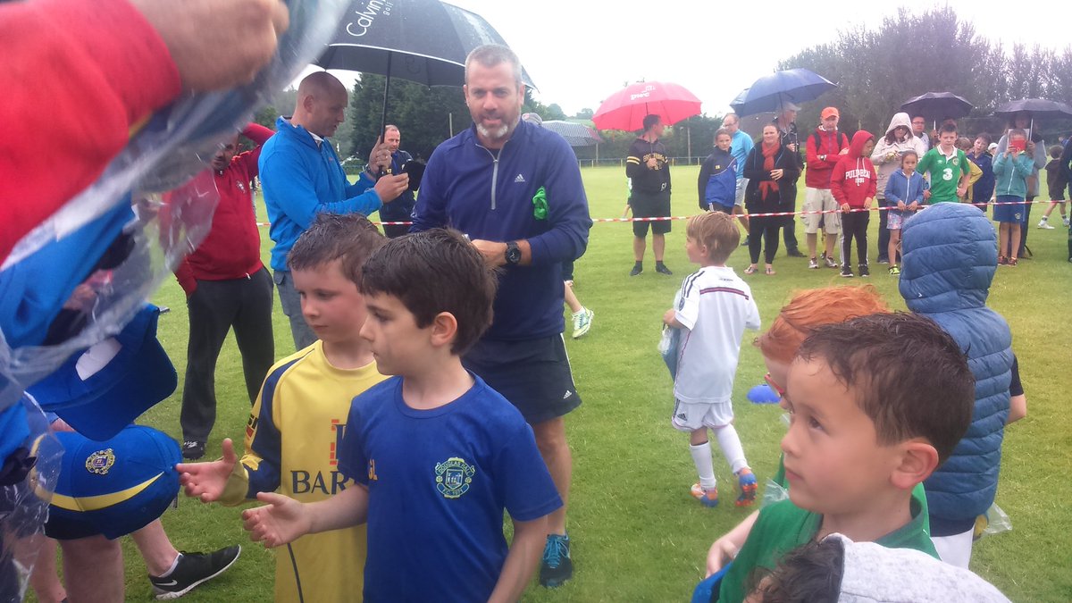 DouglasHallAFC's tweet photo. A fantastic day finally comes to an end! Lots of fun had, and plenty of football skills on show! #DHAFC https://t.co/vTpps40ETu