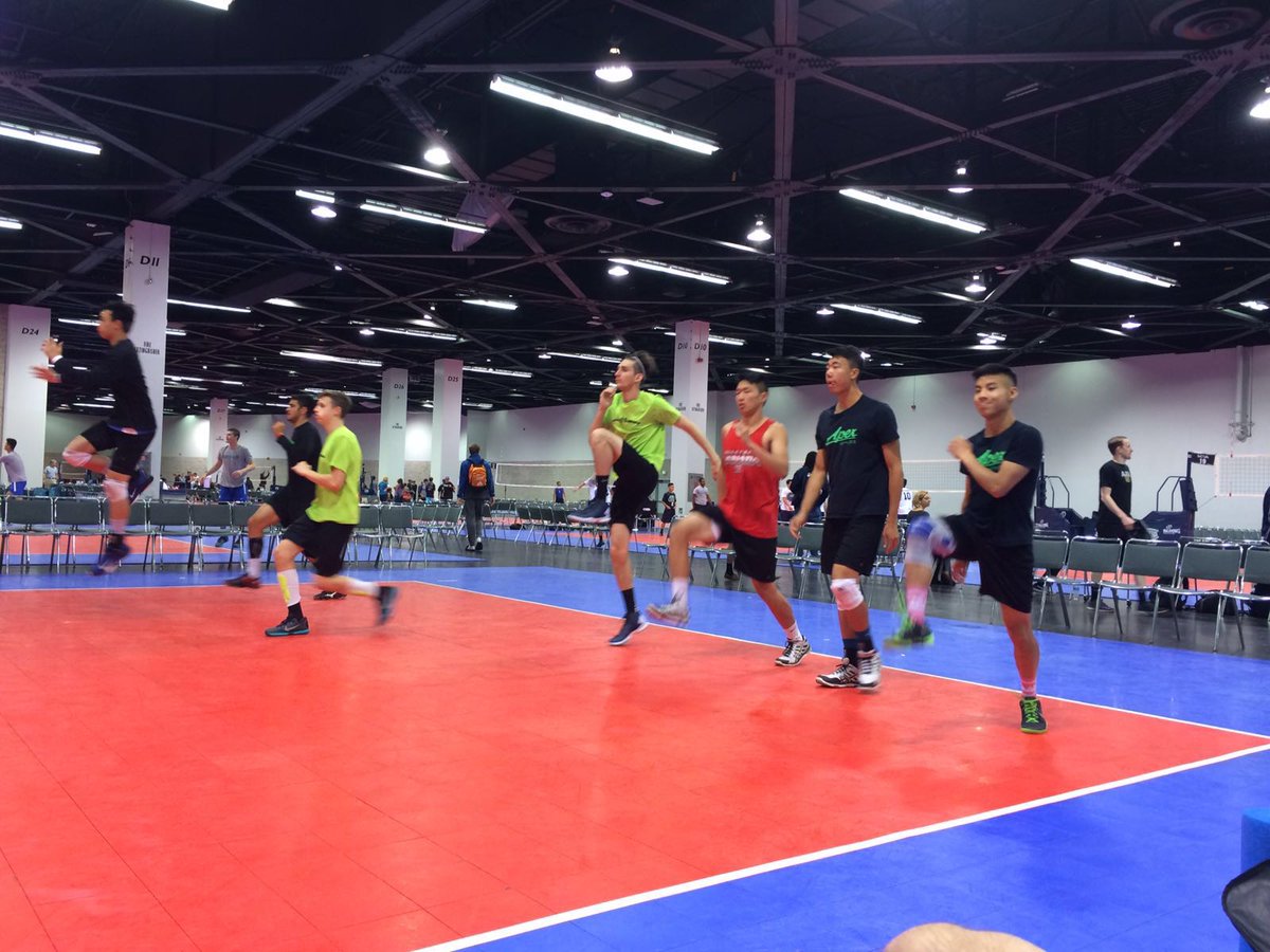 ApexVolleyball's tweet image. Pre-habbing for day 2 of the SCVA Junior Boys Classic #GoApexVC #ApexDoesAnaheim