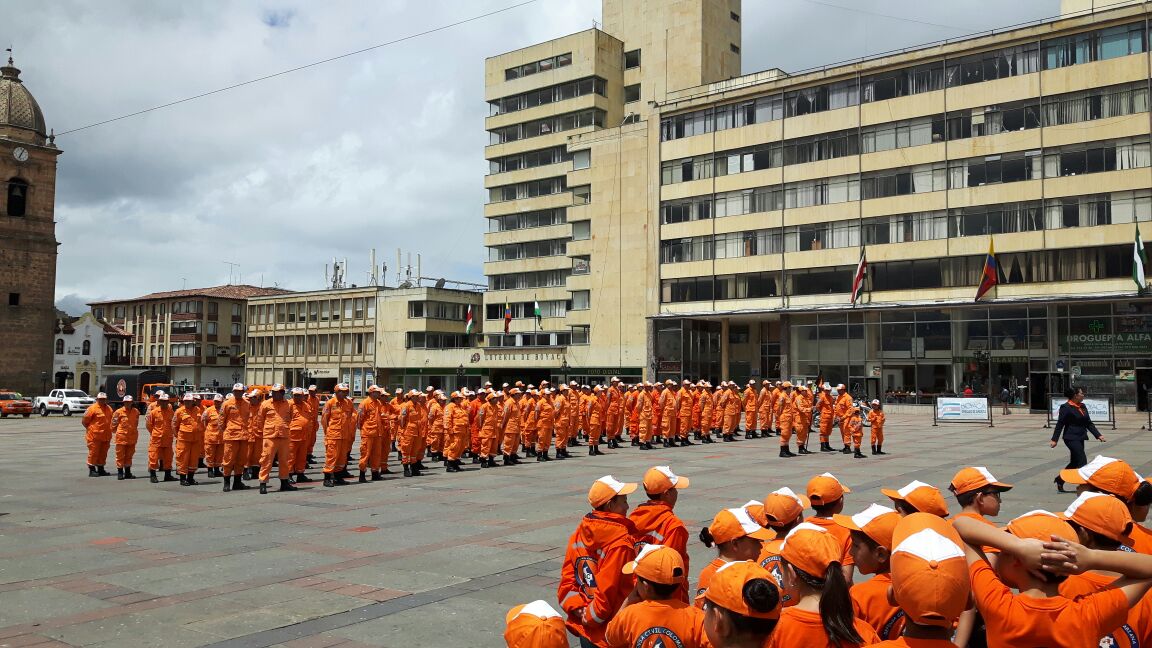 GRDBoyaca's tweet photo. Felicitaciones @DefensaCivilCo x sus 50 años. Gracias x entregar su trabajo y dedicación al servicio d la comunidad https://t.co/CE5g4yjHbk