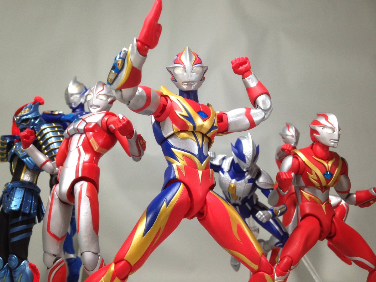 勇 はや A Twitter ウルトラマンメビウス最終三部作iii 心からの言葉 奇しくもアクト 列伝共に締めはメビウスということでメビウス組勢揃いでパシャリ ウルトラアクト写真部