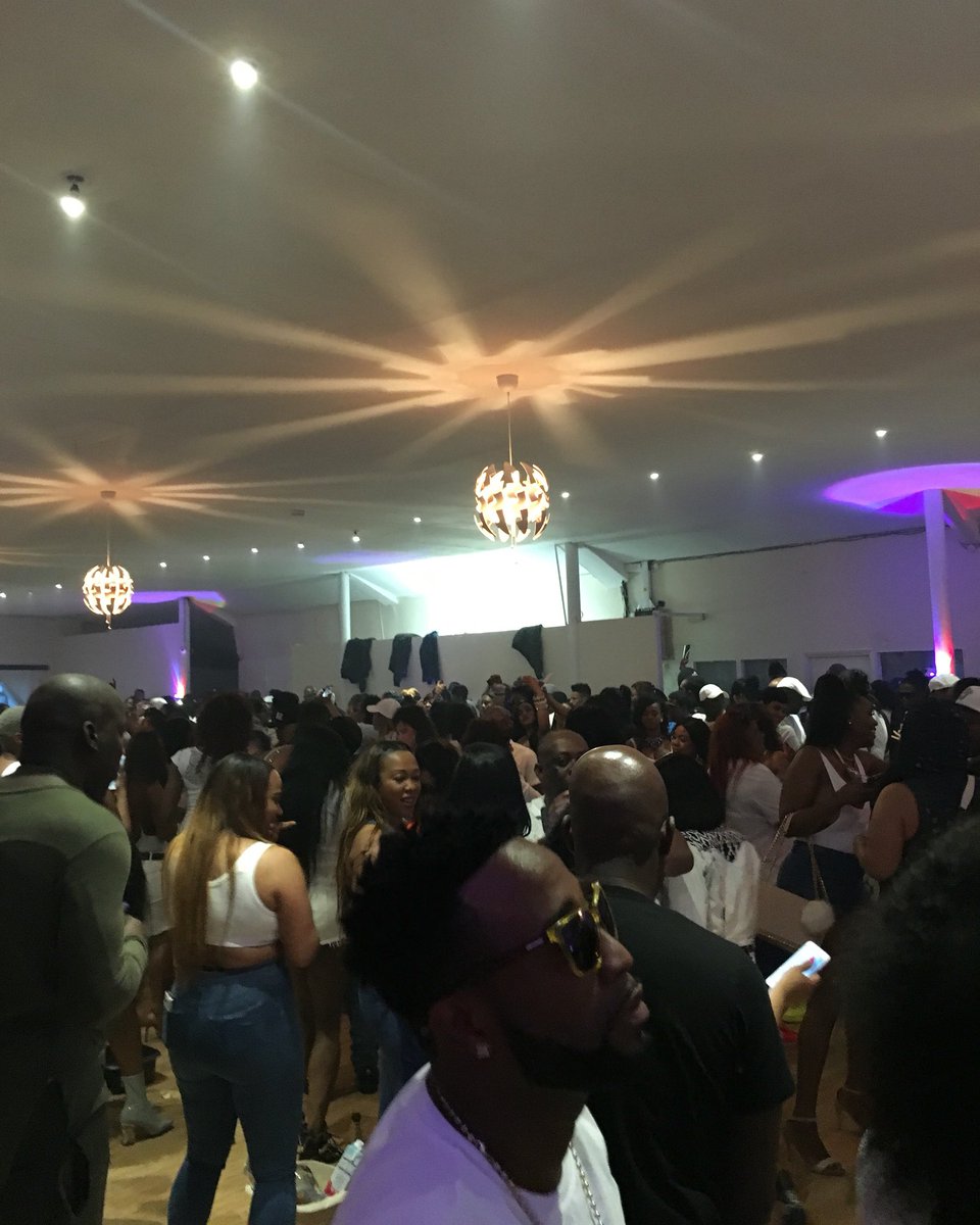 Hyap1's tweet photo. bless up everyone who was at hya p cookout lastnight big  respect to danchall artist POPCAAN who was in the building https://t.co/mOKN4u32BQ