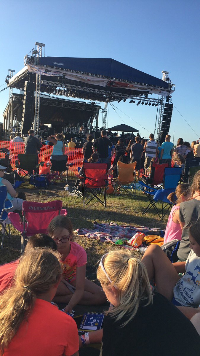 JulieHaakenson's tweet photo. Having a great time at #hopefestmn https://t.co/bOErL7rJO0