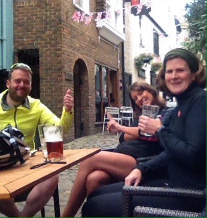spinmonk's tweet photo. We made it to (a pub) in Windsor @H2BikeRun @StagesEd @StagesIndoorUK #H2cc #WeRide #IAMASTAGESCYCLIST https://t.co/wlpsnushxi