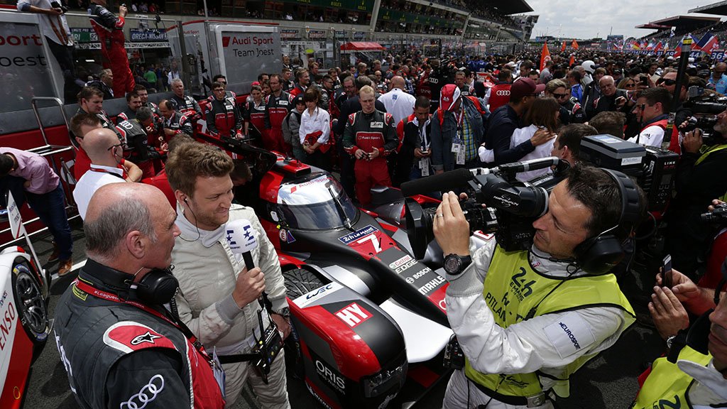 audisport's tweet photo. While the race has started behind the SAFETY CAR some pics from the grid #WEC #LeMans24 #LeagueofPerformance https://t.co/UDbezsGqPJ