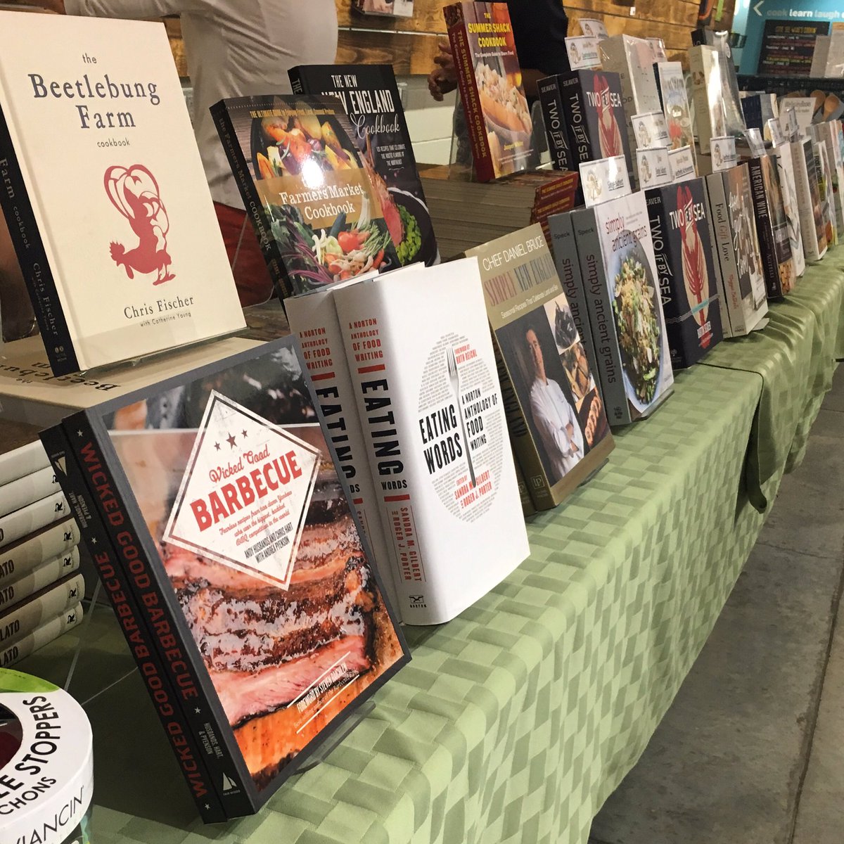 BosPublicMarket's tweet photo. Setting up for #ReadableFeast! Join us for a day of cooking demos, book signings & chef talks. 10-5 @BosPublicMarket https://t.co/L53GIgLhvt