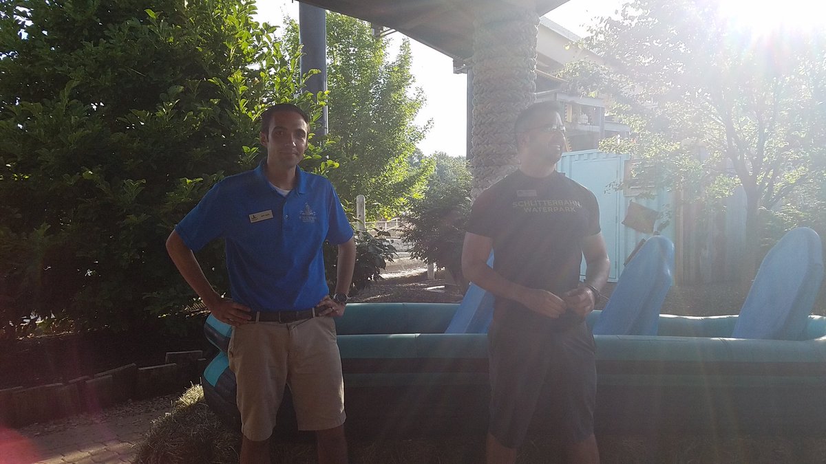 aceonlineorg's tweet photo. @Schlitterbahn management welcomes ACE to @ACE_HOA #BahnCon #RideWithACE #BahnLove https://t.co/rIxRtZ9CUX