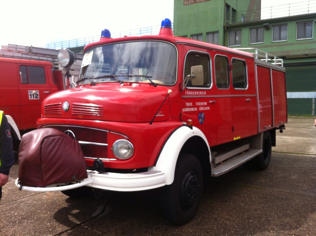 harald112's tweet image. #KLClassics Wieder Fotoshooting in #Sembach Einige schöne #Feuerwehr-Oldtimer dabei.