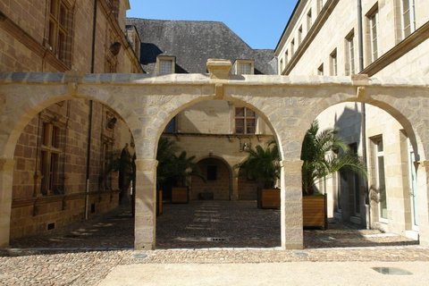 gaillard100's tweet photo. La Journée Nationale de l' #Archéologie c'est au Musée #Labenche à #Brive ce week-end. https://t.co/pomvCsG8vh