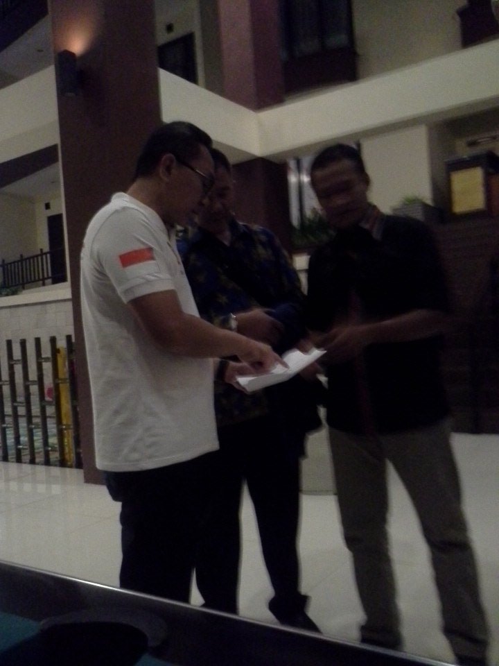 iswarimukhtar's tweet photo. Bang @ZUL_Hasan tak kenal lelah #BumikanPancasila @Official_PAN @AmanatIndo https://t.co/7o0gA0Vq0t