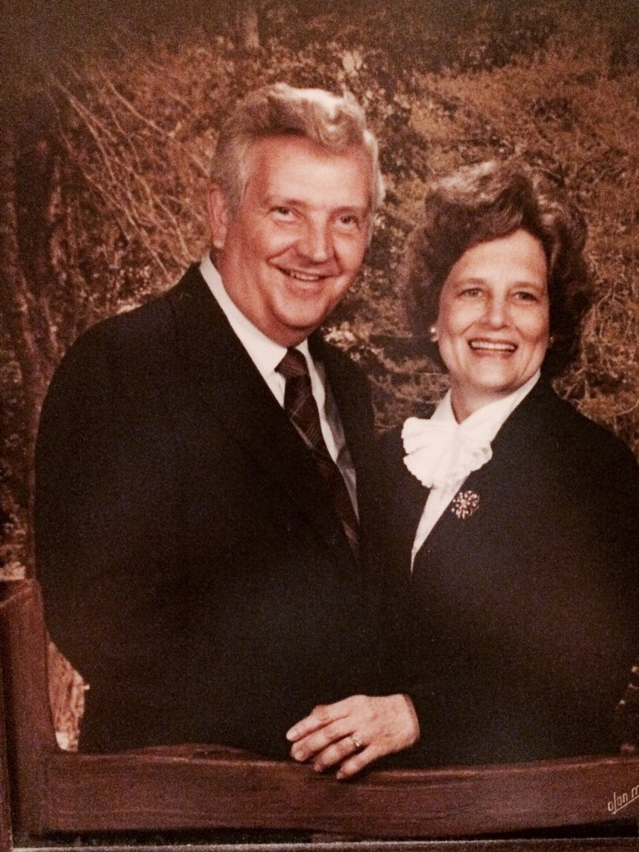 halkitchings's tweet photo. Hard to think about my father without thinking of my mother and vice versa. #twoshallbecomeone #BlessedAndGrateful https://t.co/ltqnhFLSrd