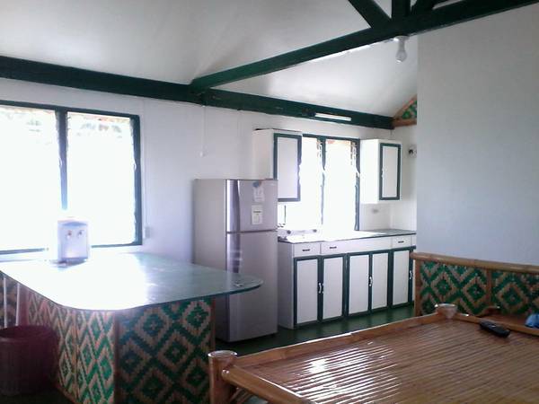 Atlanta_Dining's tweet photo. #beatthis #clarkhoward. Round trip LAX TO MANILA
$585 beach cottage $200 month #proofattached https://t.co/ufOXI8coPt