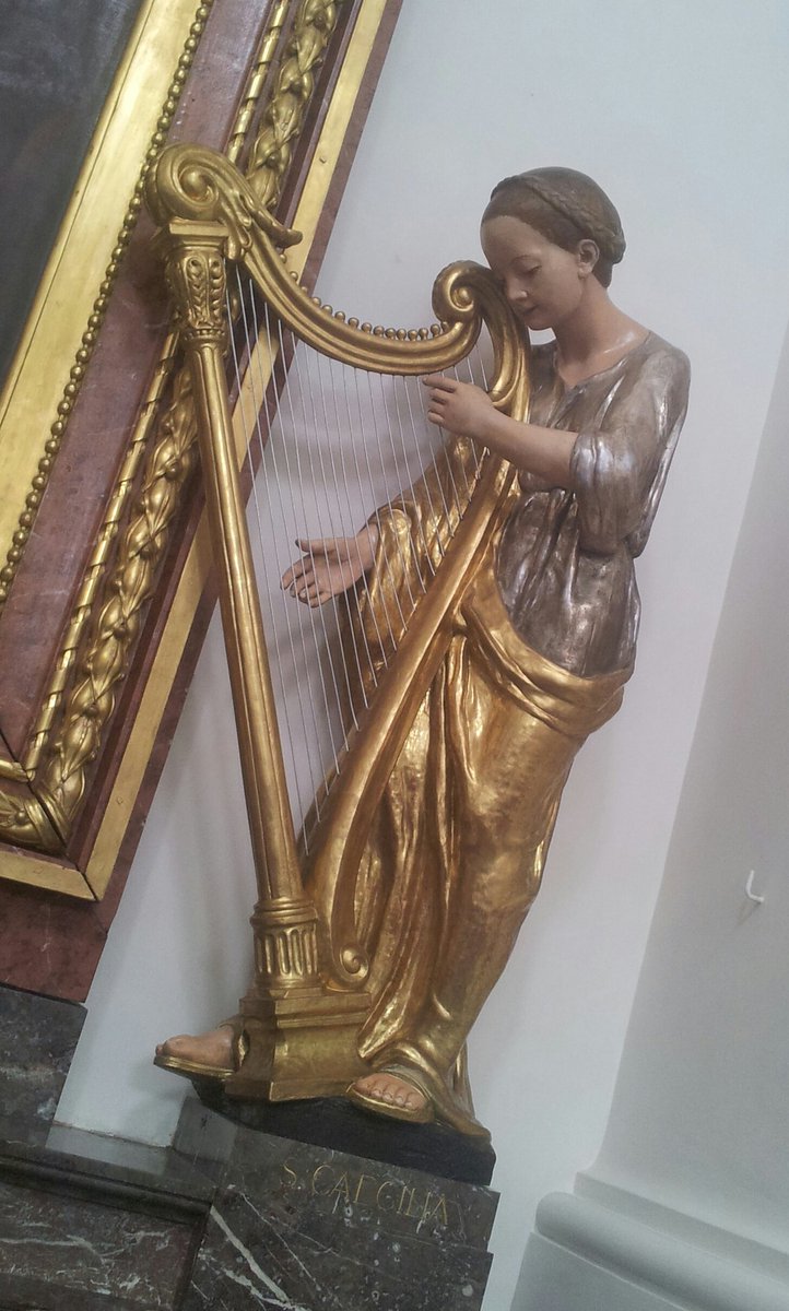 th_schmid's tweet photo. auffällige Hl. Caecilia in St. Ursen @solothurn #HVBE https://t.co/I8Kq0YAp87