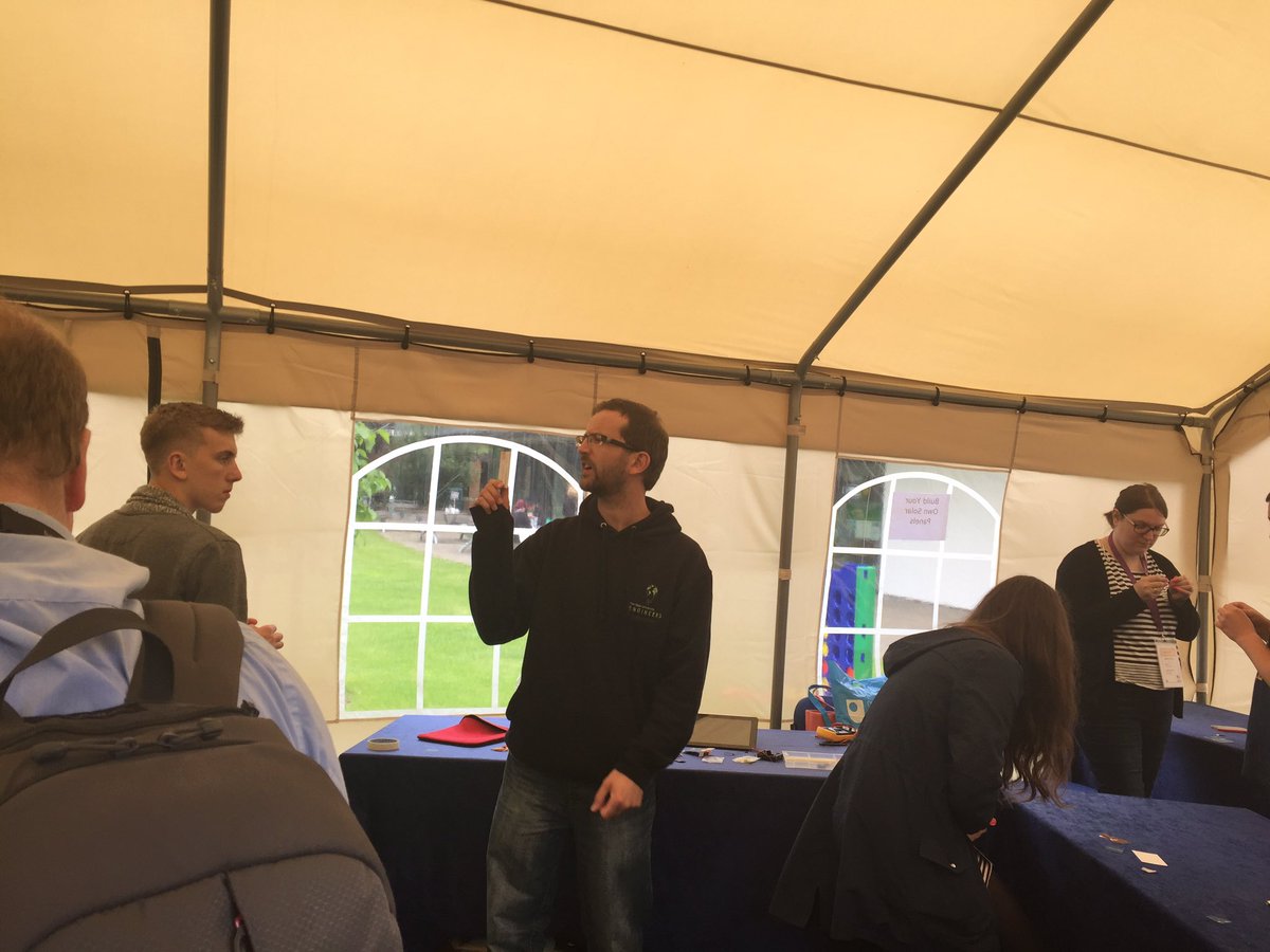 leannequainton's tweet photo. Want to build your own solar panel anyone?? #OUstudents16 https://t.co/agCn5JXkpx