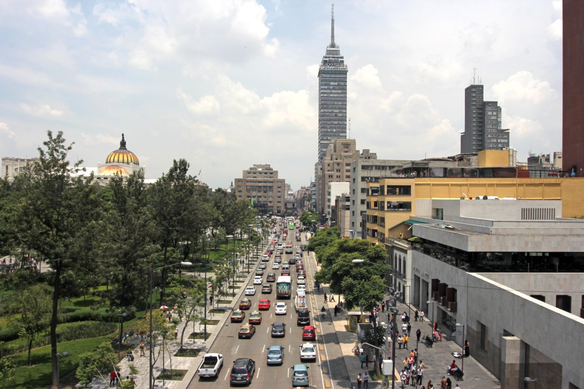 VidayEstiloMx's tweet photo. #DatosCDMX ¿Sabías qué...?
En 1956 se inaugura la Torre Latinoamericana, la más alta de Latinoamérica en su época. https://t.co/OPPTQR0DjG