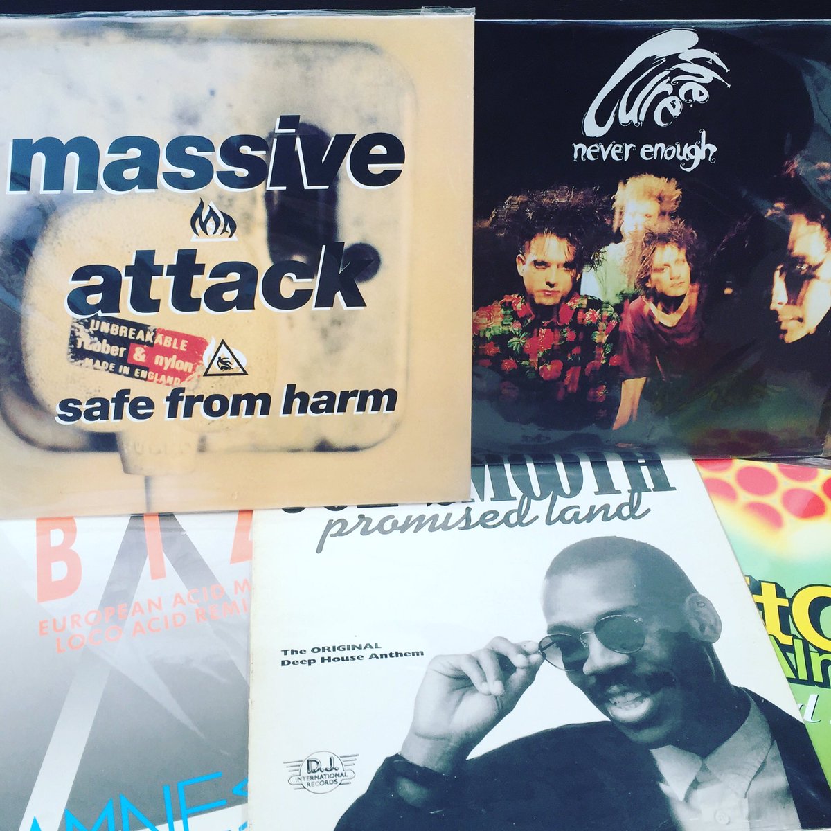 NoirMusic's tweet photo. As per usual i went vinyl shopping in Barcelona. Here is some if the 12" i couldnt resist this year 😇
#offweek2016 https://t.co/VK7ZppI9H2