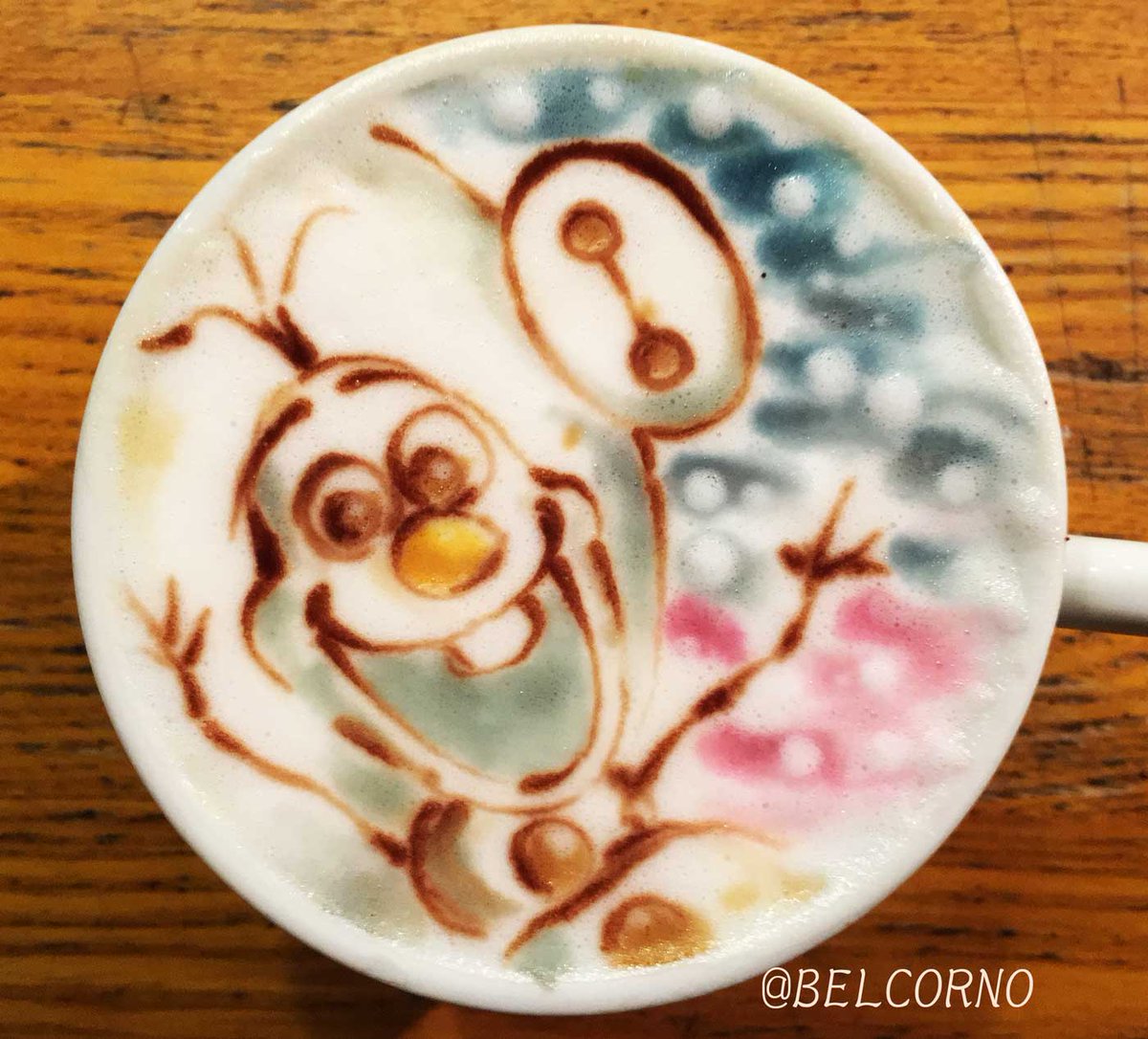 Twitter पर ベルコルノ ラテアートと漫画飯 ラテアート オラフとベイマックス Latteart Olaf Baymax ラテアート Latteart Disney ディズニー